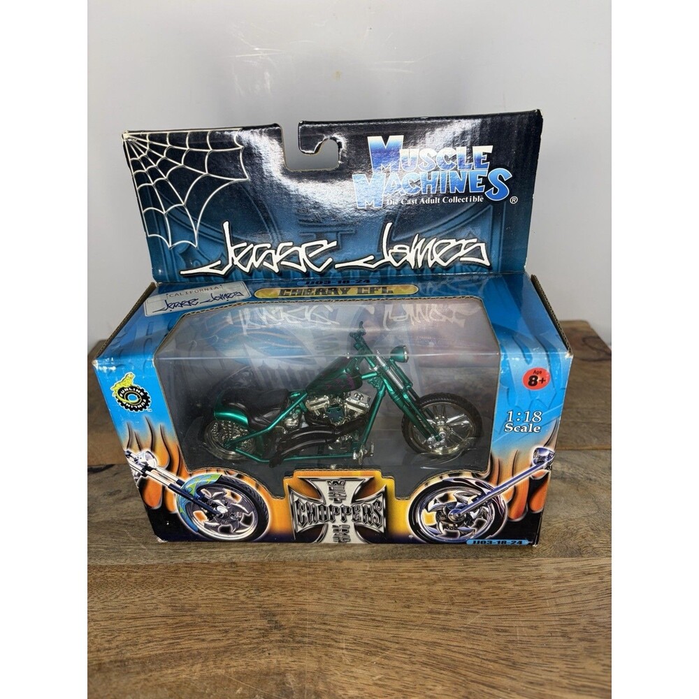 Jesse James West Coast Choppers Cherry CFL 1:18 Scale Muscle Machines